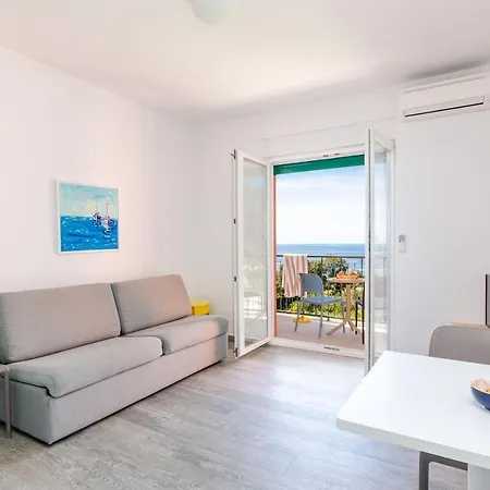 Apartments Villa Lukas Apartment *