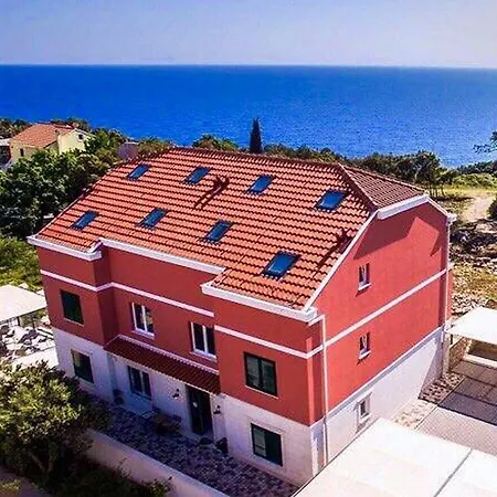 Apartments Villa Lukas *