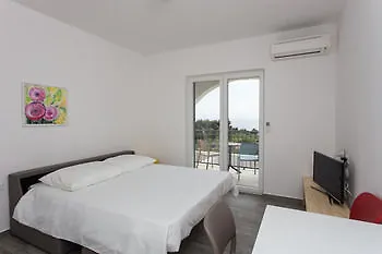 Apartments Villa Lukas Apartment *